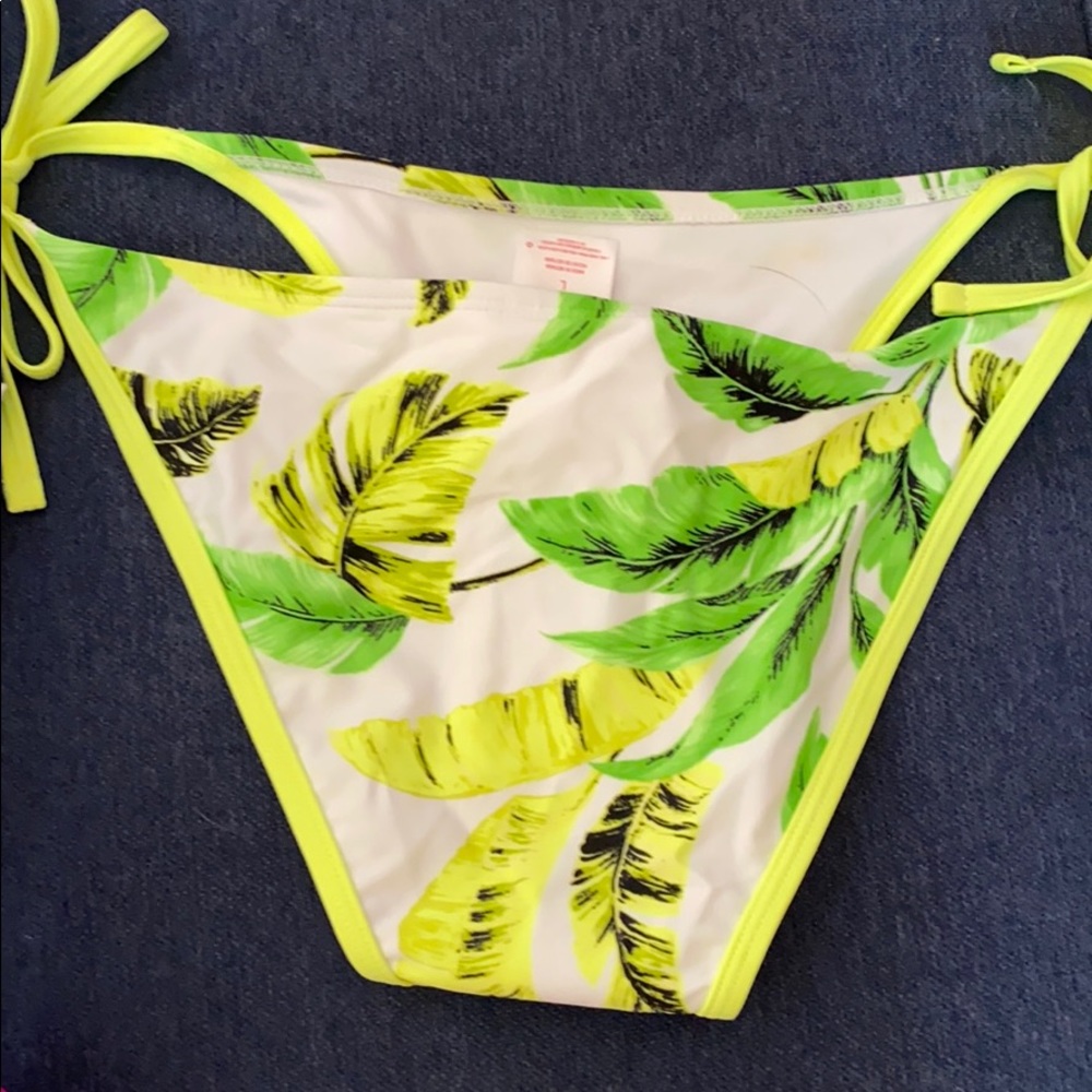 Bikini bottoms - Picture 2 of 2